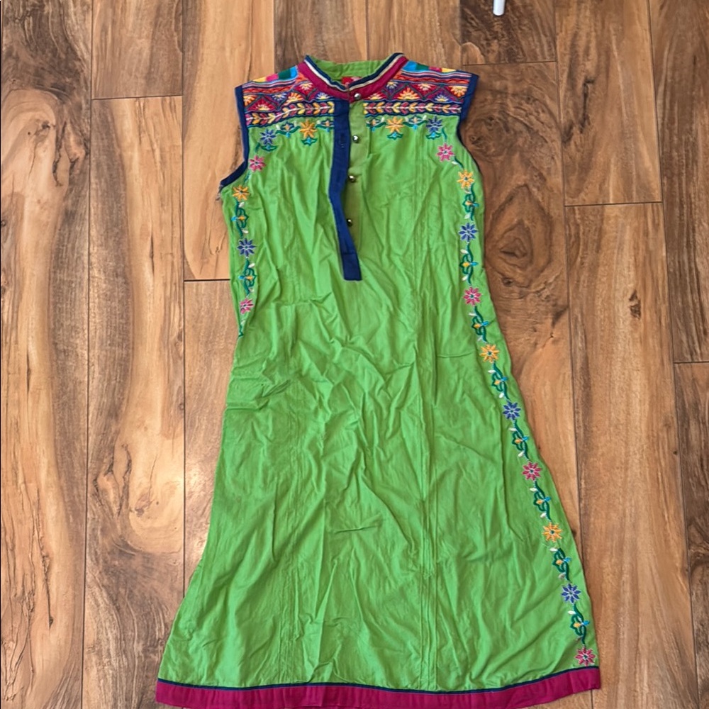 Green and Pink Sleeveless Maxi Sundress with Mandarin Collar